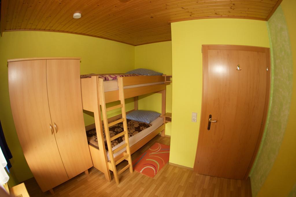 Haus Stoeffler Apartment Reisach ห้อง รูปภาพ