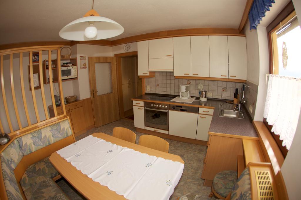Haus Stoeffler Apartment Reisach ห้อง รูปภาพ