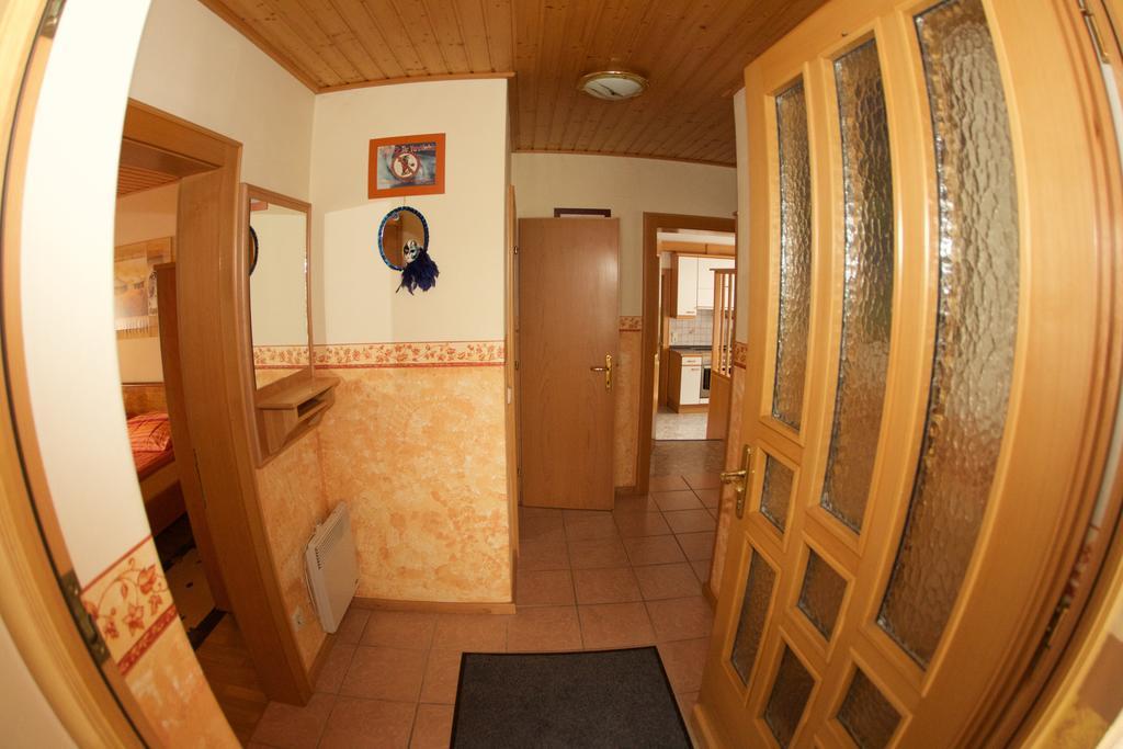 Haus Stoeffler Apartment Reisach ห้อง รูปภาพ